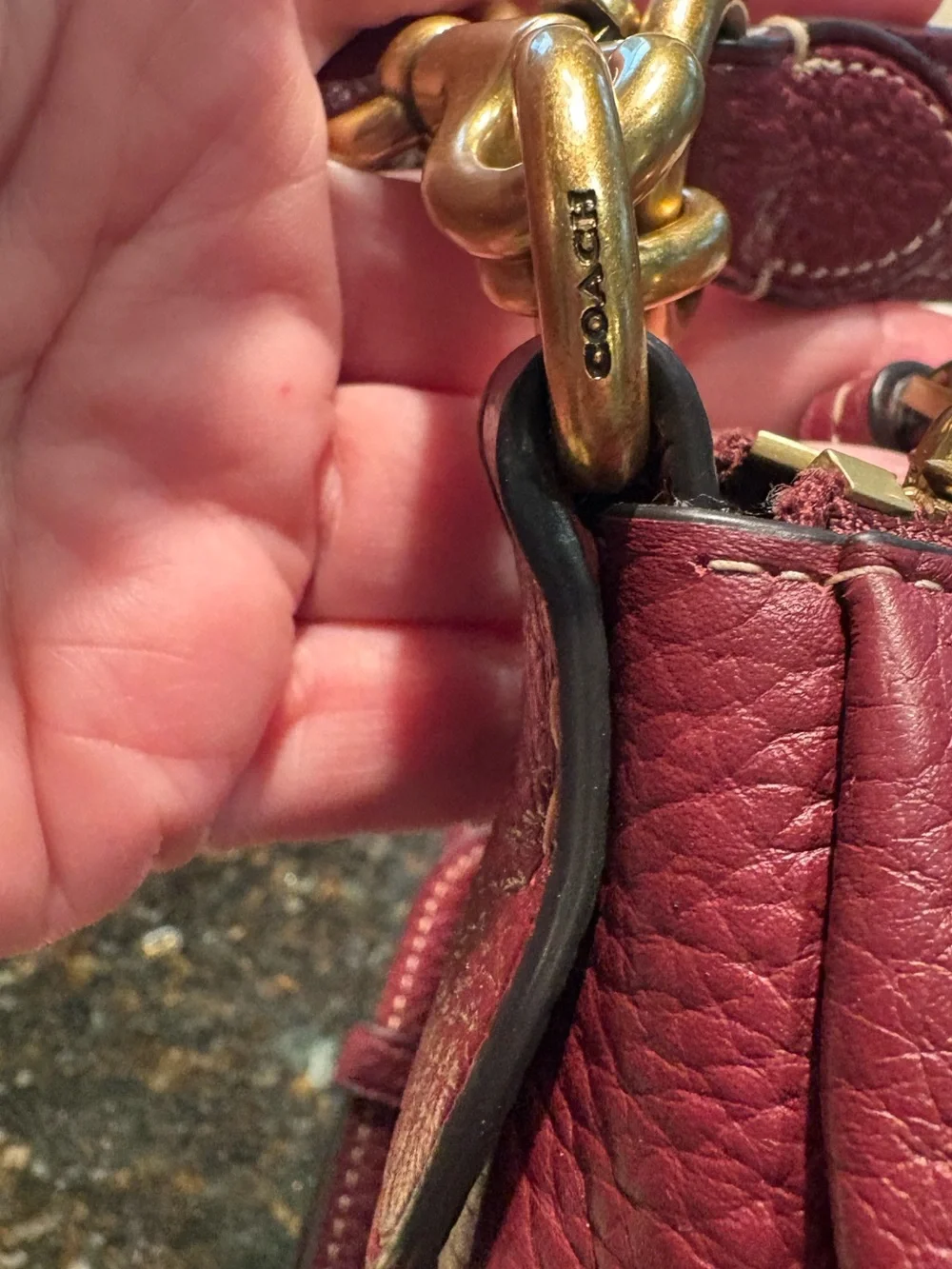 ♥️♥️COACH SHAY CONVERTIBLE SHOULDER/CROSSBODY BURGUNDY PEBBLED LEATHER BAG!♥️♥️ - Picture 8 of 10